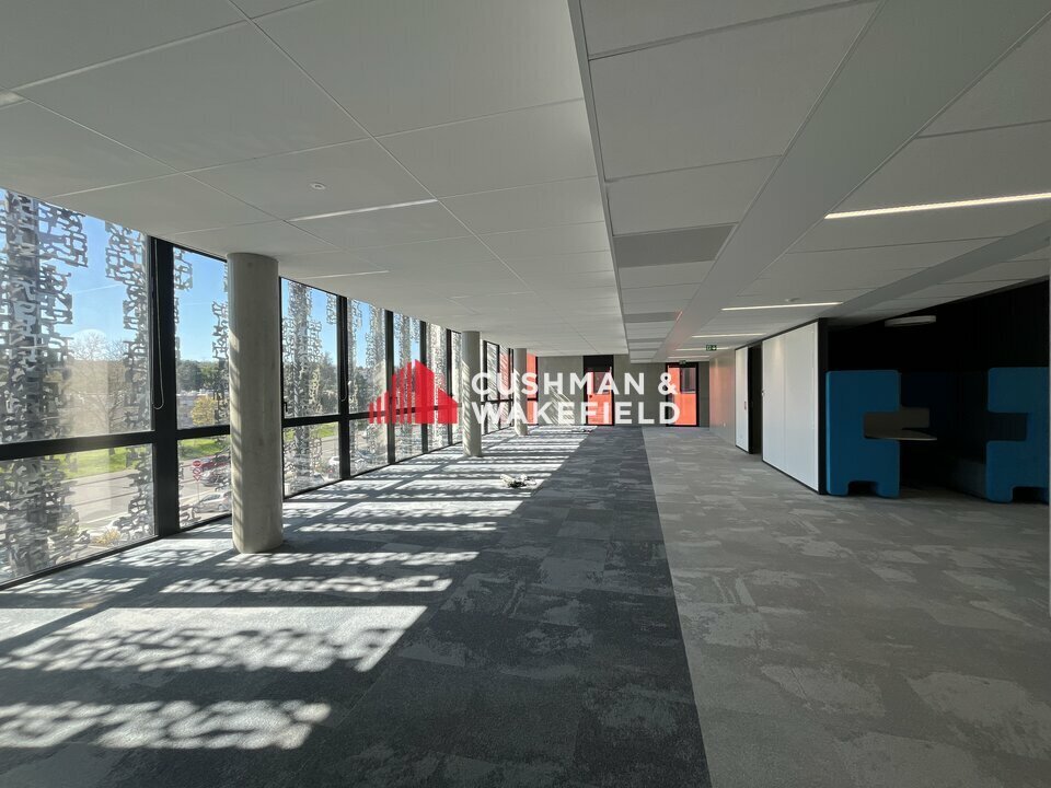 Office in Ramonville-Saint-Agne for sale Interior Photo- Image 1 of 12