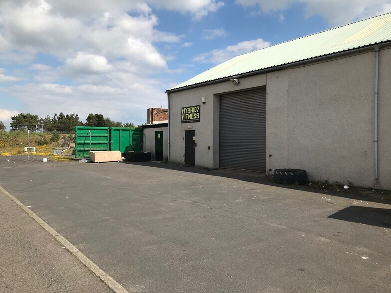 7 Kyle Rd, Irvine to rent - Building Photo - Image 2 of 2