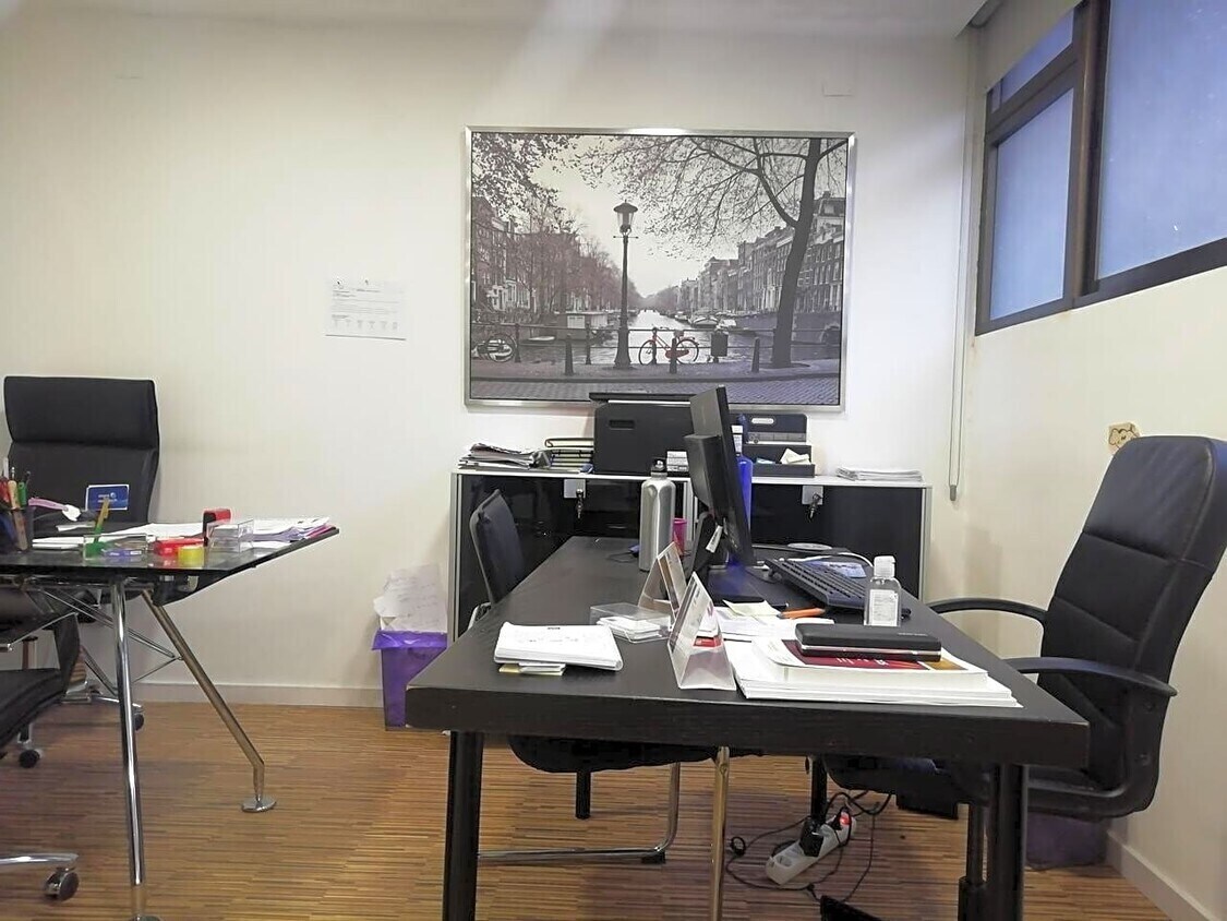 Madrid, MAD 28016 -  -  - Interior Photo - Image 1 of 4