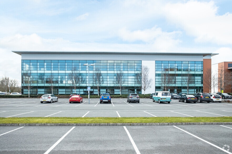 Benton Ln, Newcastle Upon Tyne to rent - Building Photo - Image 2 of 4