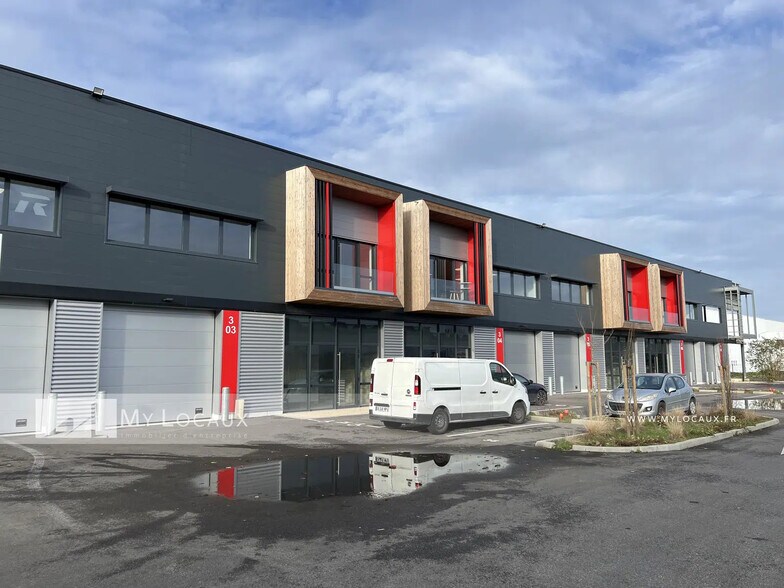 Light Industrial in Éragny to rent - Building Photo - Image 1 of 1