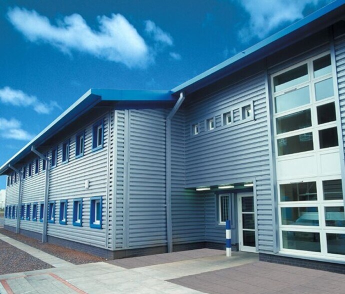 Titan Rd, Cardiff to rent - Building Photo - Image 2 of 2