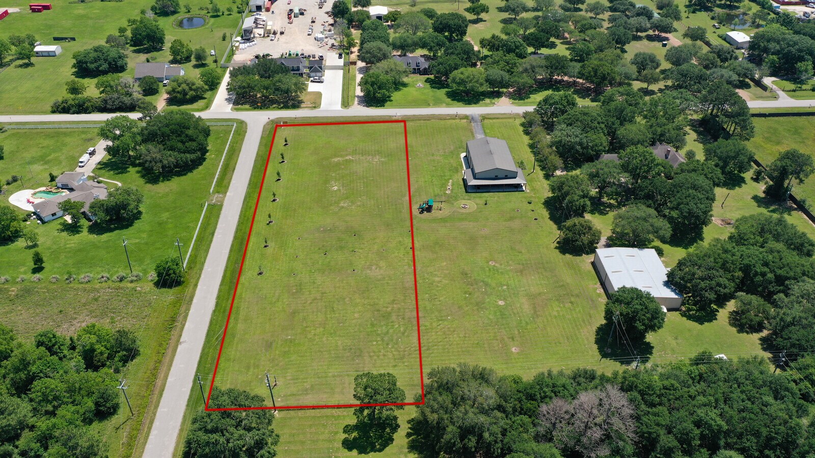 Hidden Lake Ln, Richmond 77406 PRIME LOCATION 1.99 Acres UNRESTRICTED