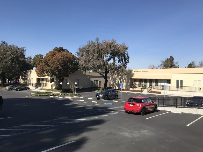 26224-26232 Industrial Blvd, Hayward, CA for rent - Primary Photo - Image 3 of 5