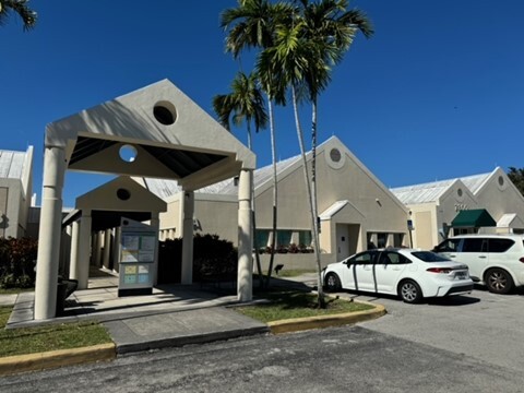 7800 SW 87th Ave, Miami, FL for rent - Building Photo - Image 2 of 24