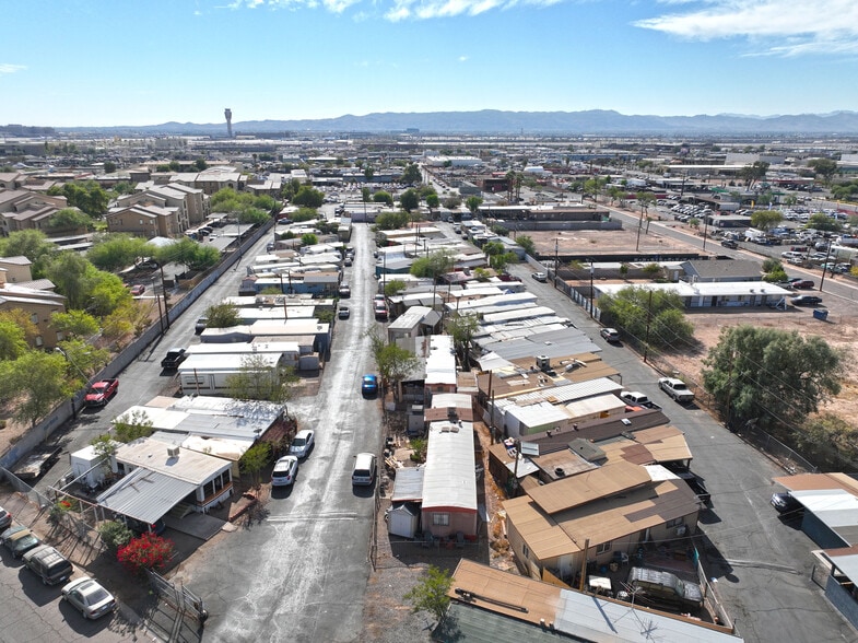 3302 E Van Buren St, Phoenix, AZ for sale - Building Photo - Image 2 of 5