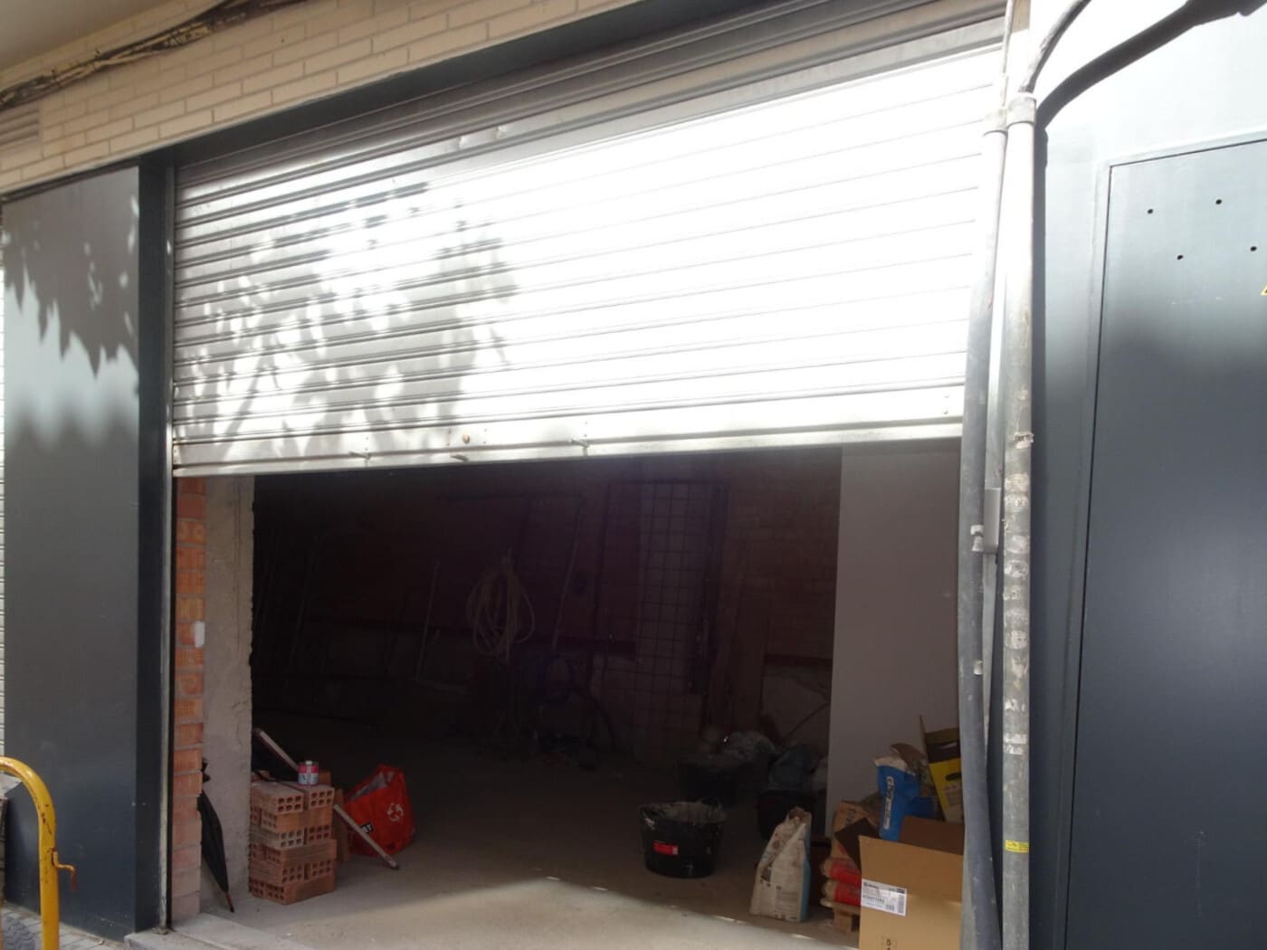 Retail in Badalona, Barcelona to rent Construction Photo- Image 1 of 9