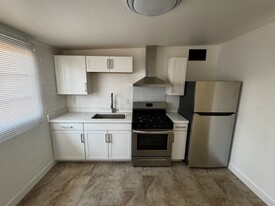 Coolidge Apartments - Commercial Property