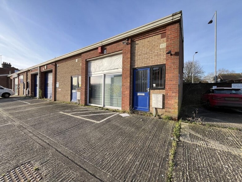 Gower St, Ipswich to rent - Building Photo - Image 2 of 9