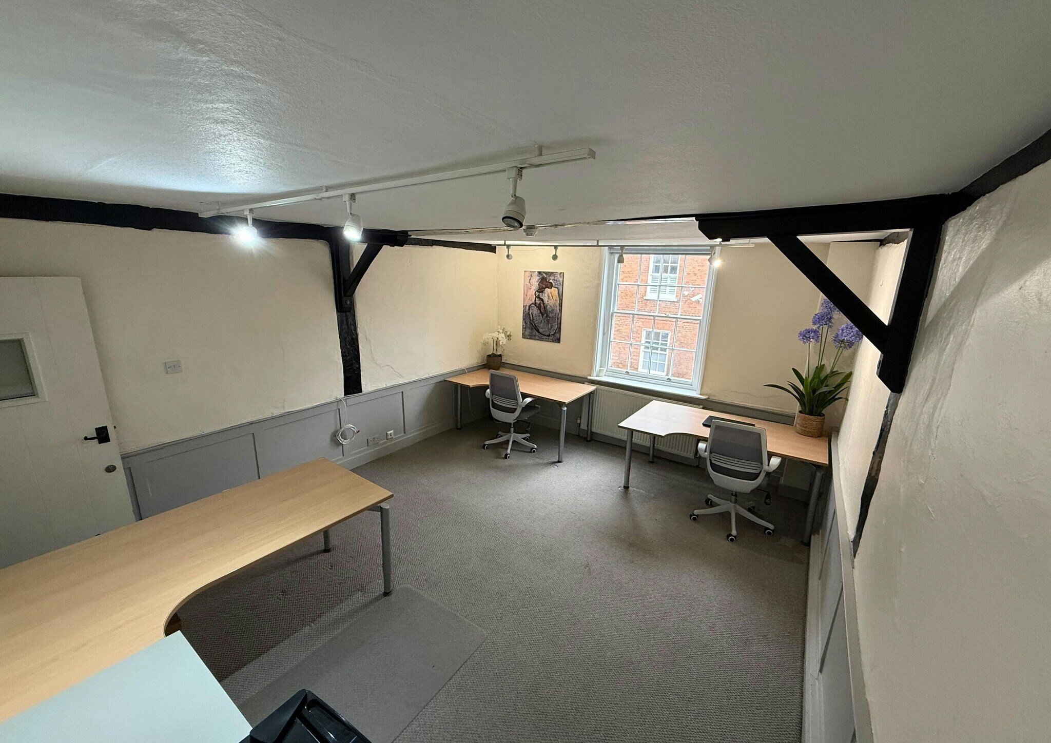 13 Quarry St, Guildford to rent Interior Photo- Image 1 of 4