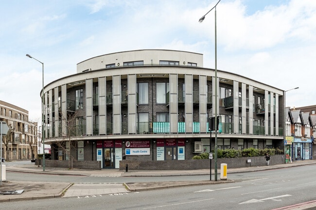 More details for 308 Thornton Rd, Croydon - Retail for Sale