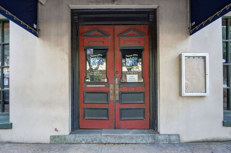 21 W Bay St, Savannah, GA for rent - Building Photo - Image 2 of 15