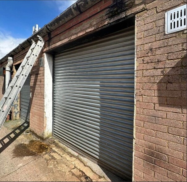 58A Kingsbridge Crescent, Southall to rent - Building Photo - Image 2 of 5