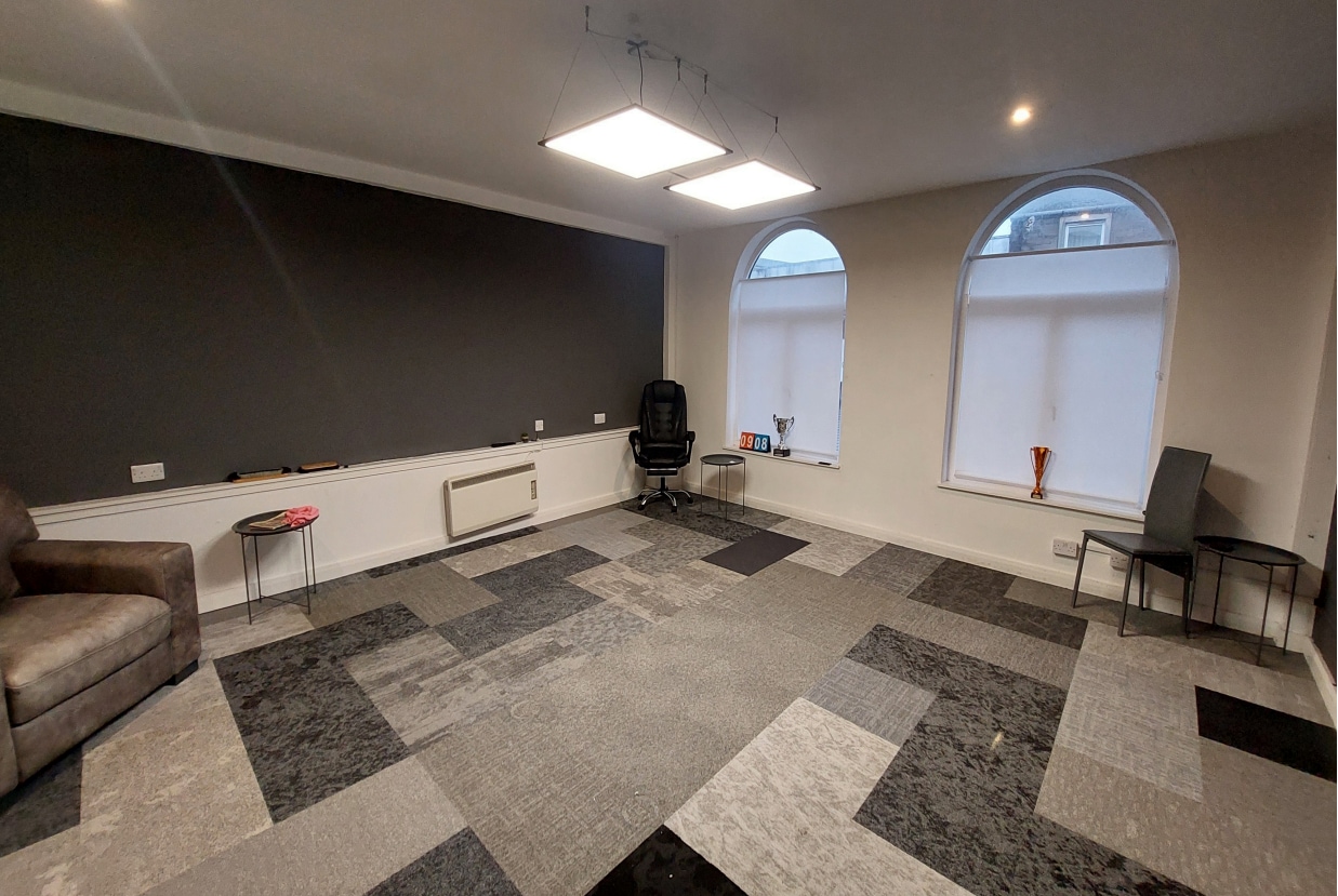 136-138 High St, Dundee to rent Interior Photo- Image 1 of 2