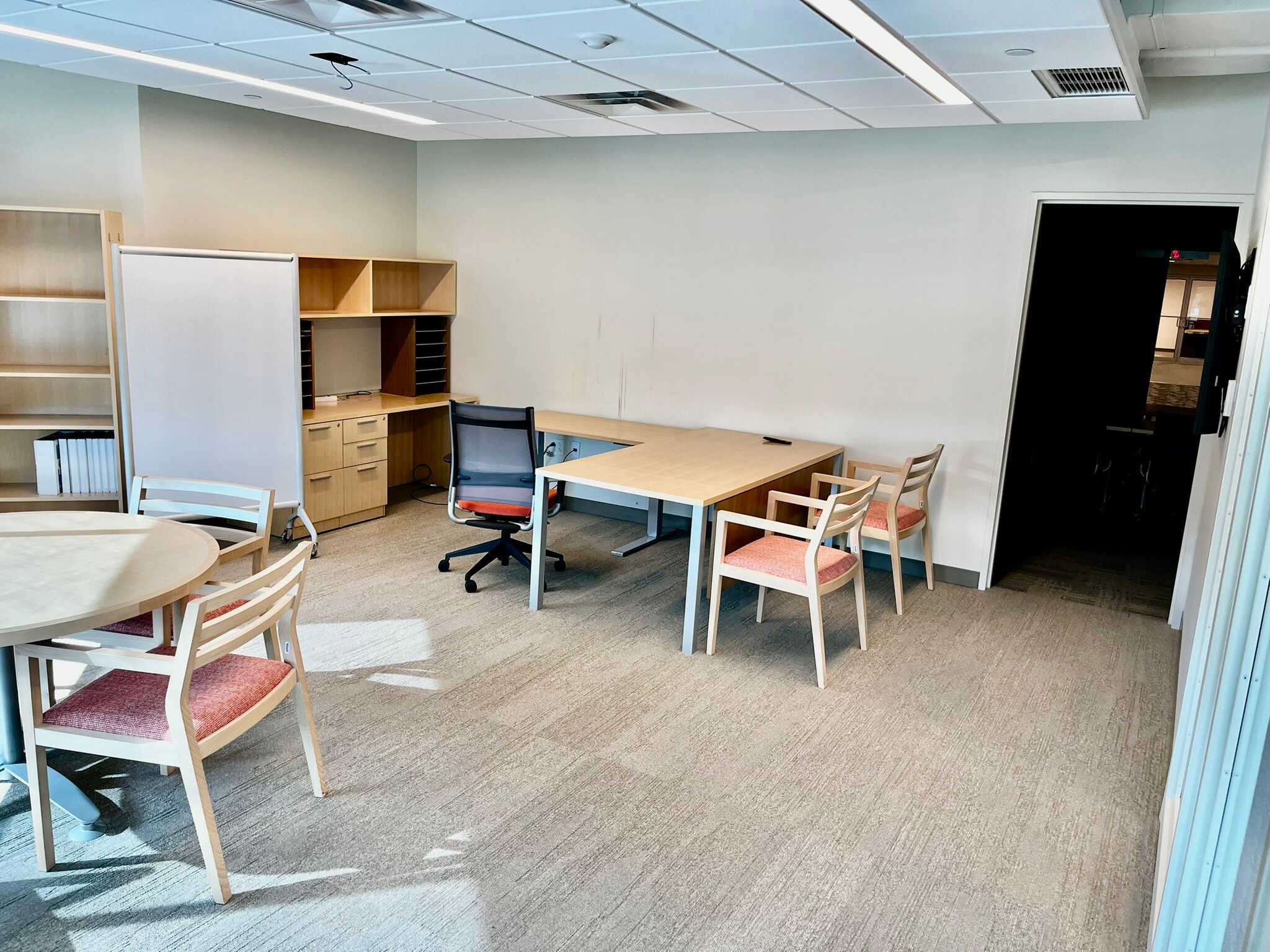 Union Carbide Dr, South Charleston, WV to rent Building Photo- Image 1 of 5