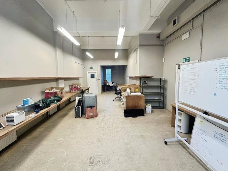 23-29 Paragon Rd, London to rent - Building Photo - Image 2 of 27