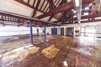 Walker Rd, Newcastle Upon Tyne to rent Interior Photo- Image 1 of 5