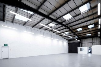 Culvert Pl, London to rent Interior Photo- Image 1 of 1