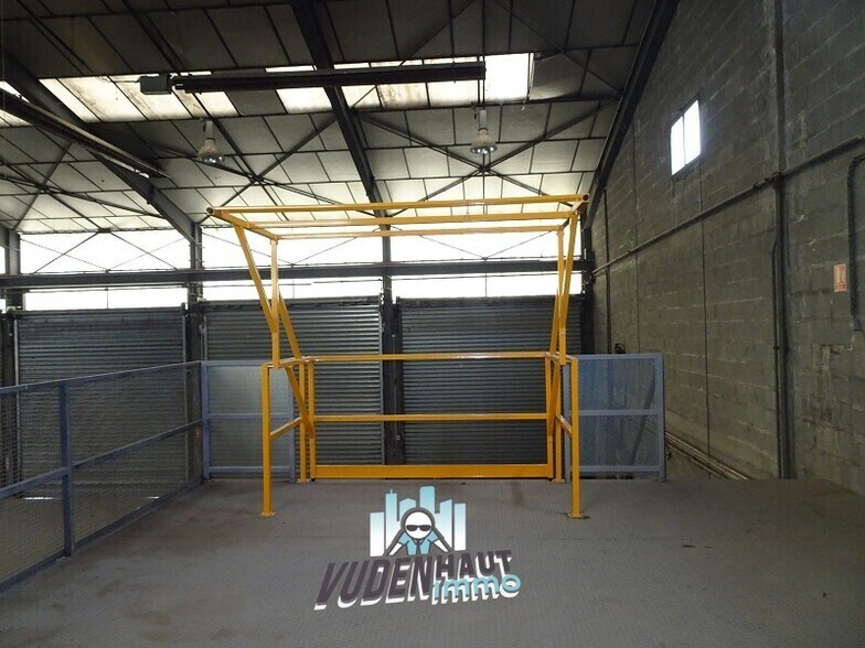 Light Industrial in Portet-sur-Garonne to rent - Interior Photo - Image 3 of 9