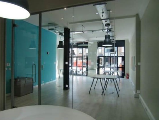 Warple Way, London to rent - Interior Photo - Image 2 of 27