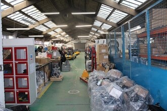 2-4 Kennet Rd, Crayford to rent Interior Photo- Image 2 of 6