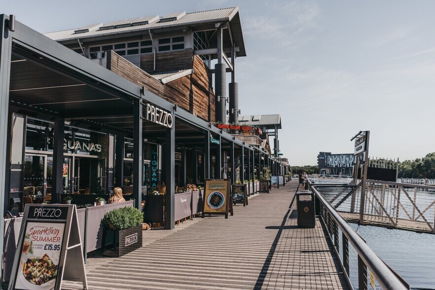 West Thurrock Way, Grays, RM20 2ZF Lakeside Shopping Centre UK