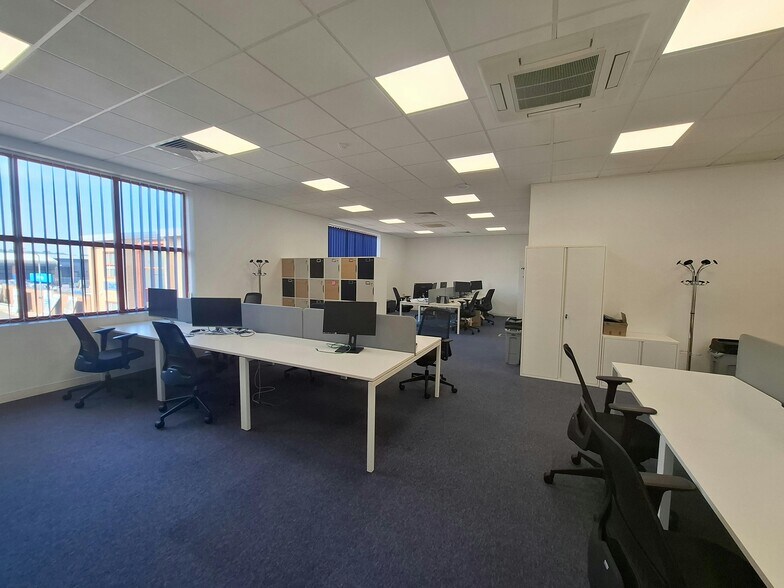 Gresley Rd, Worcester for sale - Building Photo - Image 2 of 5