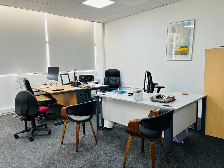 Abbey Rd, London for sale - Interior Photo - Image 1 of 1