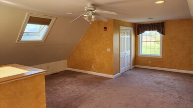 286 New Portland Rd, Gorham, ME for rent Interior Photo- Image 2 of 3