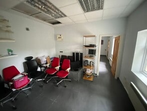4 Chichele Rd, London to rent Interior Photo- Image 1 of 4