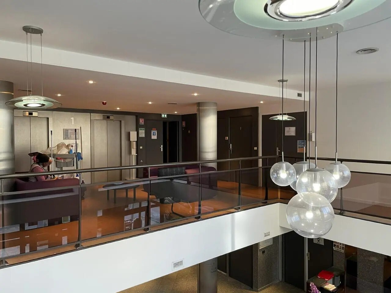 Office in Cergy to rent Building Photo- Image 1 of 6