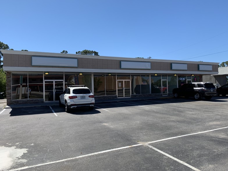 3550-3554 S Hopkins Ave, Titusville, FL for rent - Building Photo - Image 2 of 4