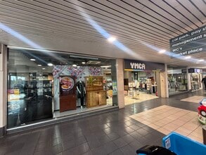 Market Gates, Great Yarmouth to rent Building Photo- Image 1 of 1