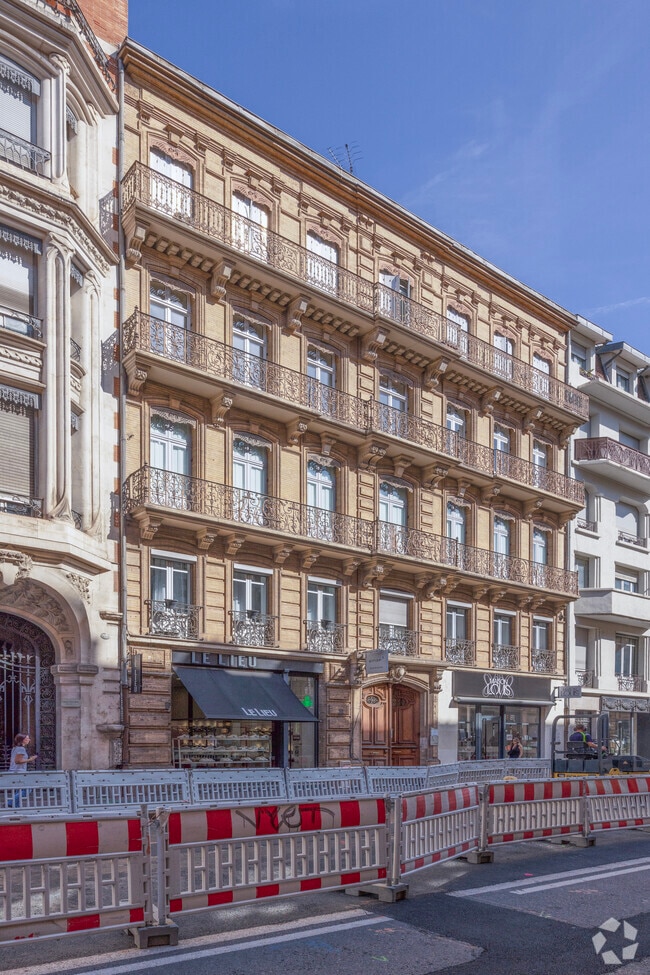 Vente Commerce 120 m²