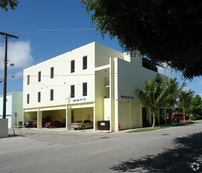 1041 SE 17th St, Fort Lauderdale, FL for rent - Building Photo - Image 3 of 6