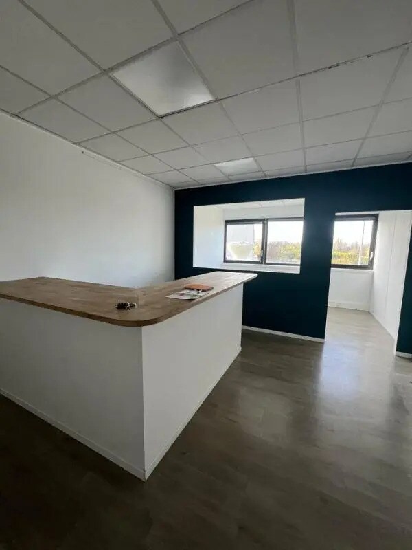Office in Labège to rent Interior Photo- Image 1 of 6