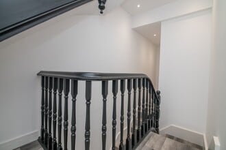 10 Summerfield Road, Wolverhampton to rent Interior Photo- Image 2 of 9