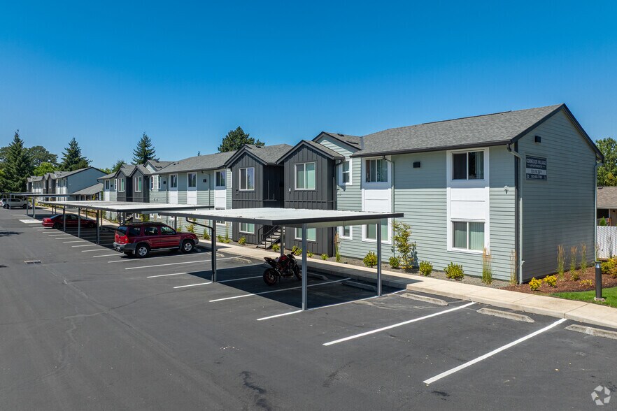 133 N 29th Ave, Cornelius, OR for sale - Primary Photo - Image 1 of 1