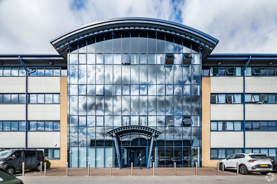 25 Goodlass Rd, Liverpool to rent - Building Photo - Image 2 of 46