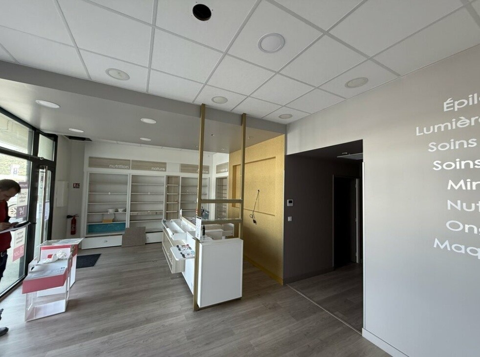 975 Chemin Des Plantades, La Garde to rent Interior Photo- Image 1 of 5