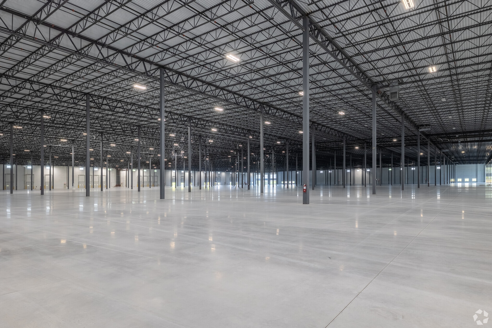 1401 N. Kirk Road, Batavia, IL to rent Interior Photo- Image 1 of 7