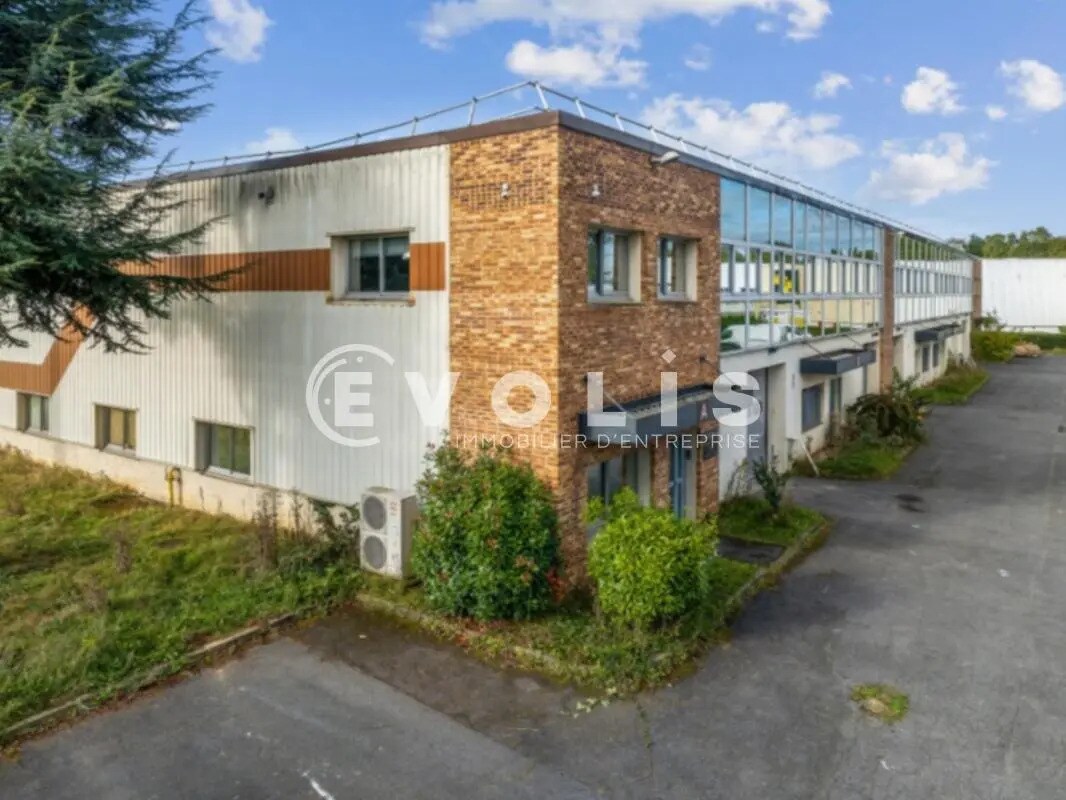 4 Avenue Des Andes, Les Ulis to rent Building Photo- Image 1 of 13