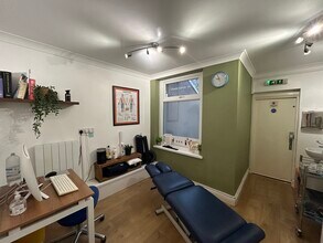 3 Bartlett St, Caerphilly to rent Interior Photo- Image 2 of 5