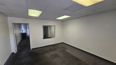 3160 S Valley View Blvd, Las Vegas, NV to rent Building Photo- Image 2 of 10