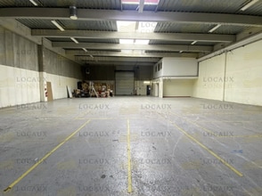 Light Industrial in Argenteuil to rent Interior Photo- Image 1 of 3