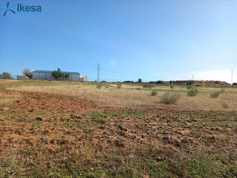 Land in Calamonte, Badajoz for sale - Aerial - Image 2 of 7
