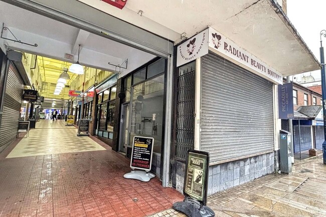 More details for 1-15 Piccadilly Arcade, Stoke On Trent - Retail to Rent