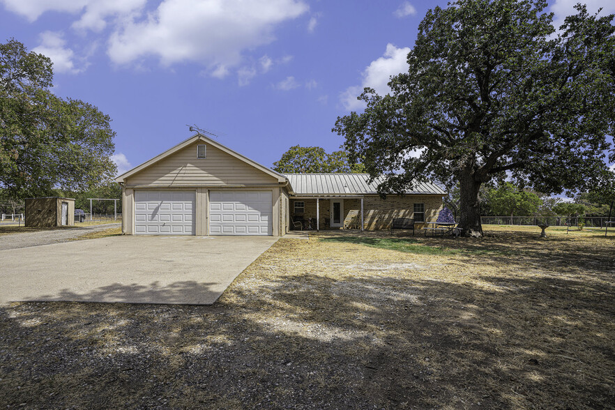 10985 State Highway 171, Covington, TX for sale - Primary Photo - Image 1 of 18