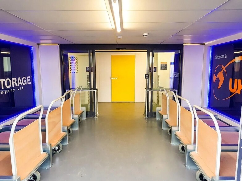 16 Battista Rd, Stretton to rent - Interior Photo - Image 2 of 4