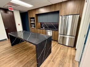 2849 Paces Ferry Rd SE, Atlanta, GA to rent Interior Photo- Image 1 of 4